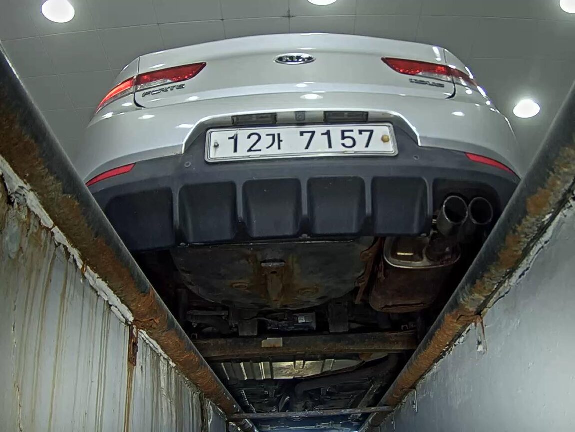 KIA FORTE KOUP 1.6 GDI PRESTIGE 2012 - zdjęcie 8