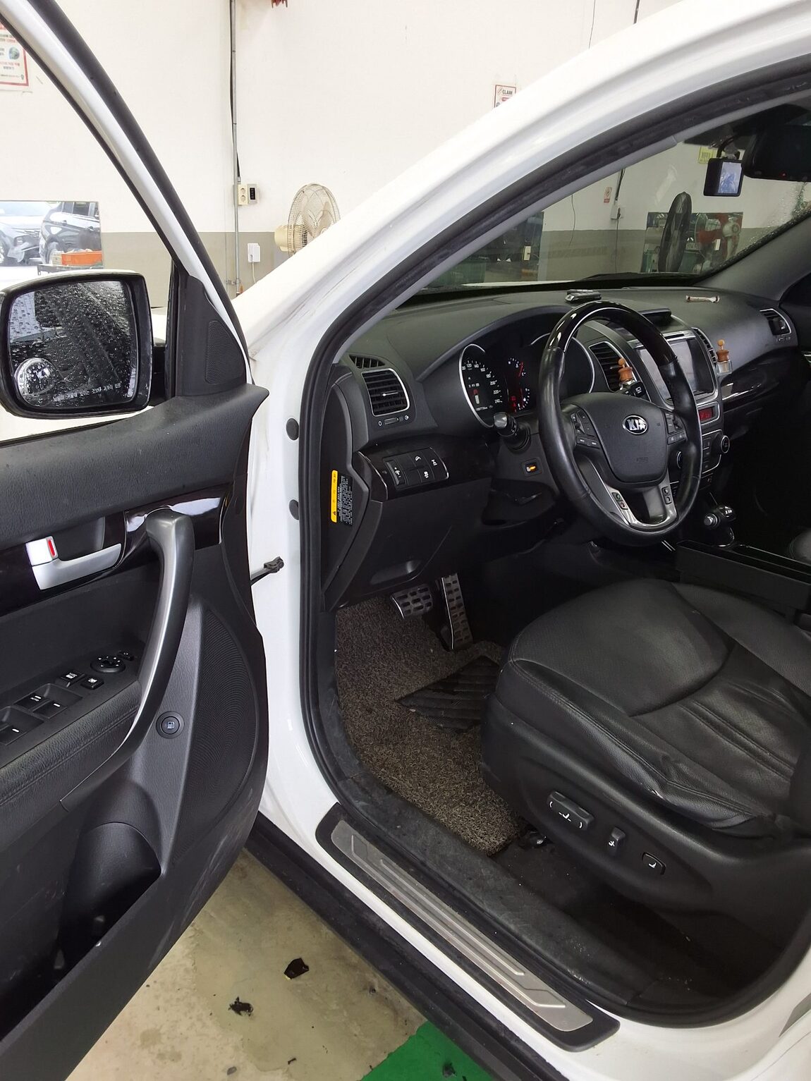 KIA NEW SORENTO R R2.2 4WD PRESTIGE 2014 - zdjęcie 10