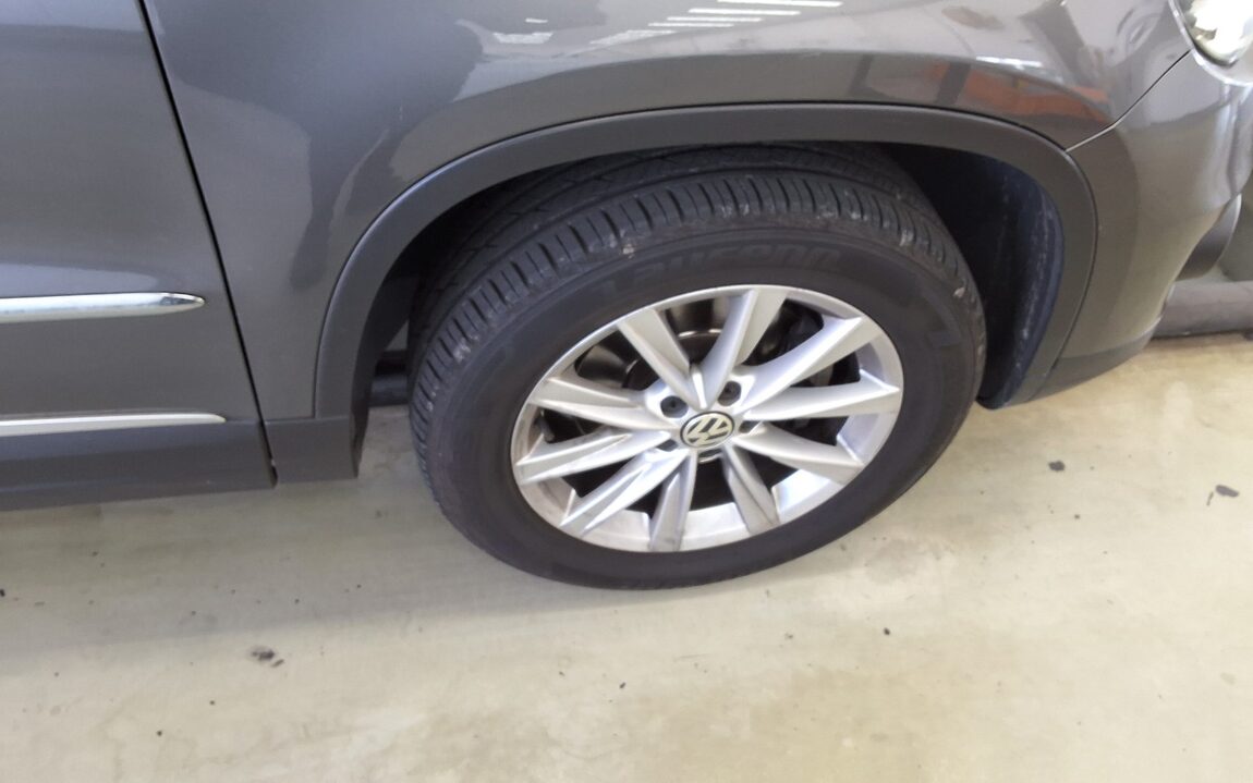VOLKSWAGEN TIGUAN 2.0 TDI BLUEMOTION 2016 - zdjęcie 25