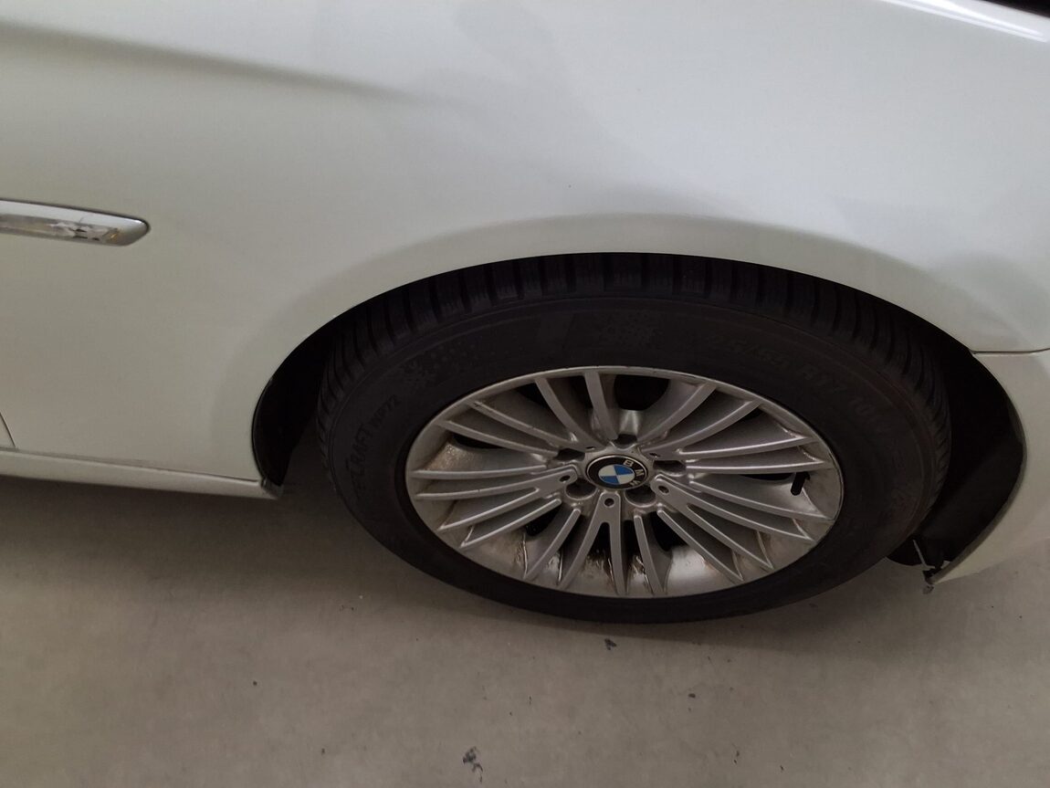 BMW 5 SERIES (6TH GEN) 520d 2012 - zdjęcie 21