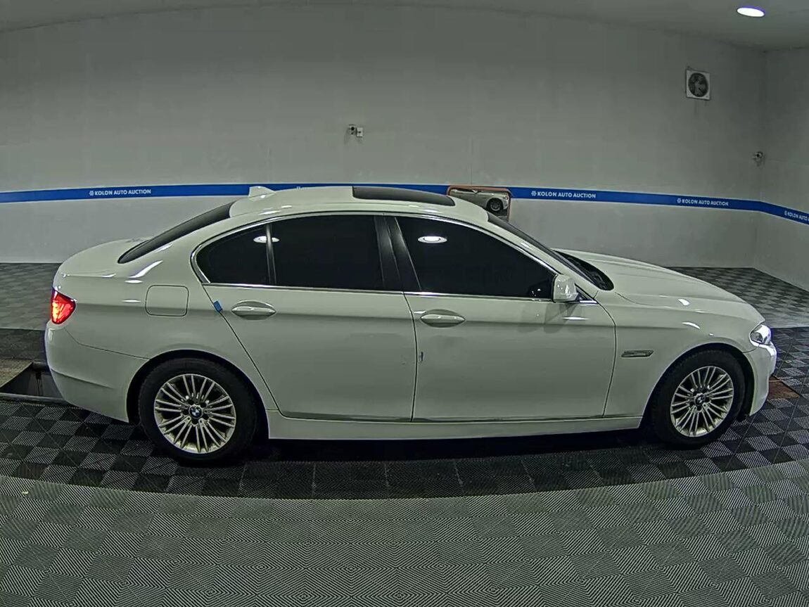 BMW 5 SERIES (6TH GEN) 520d 2012 - zdjęcie 4