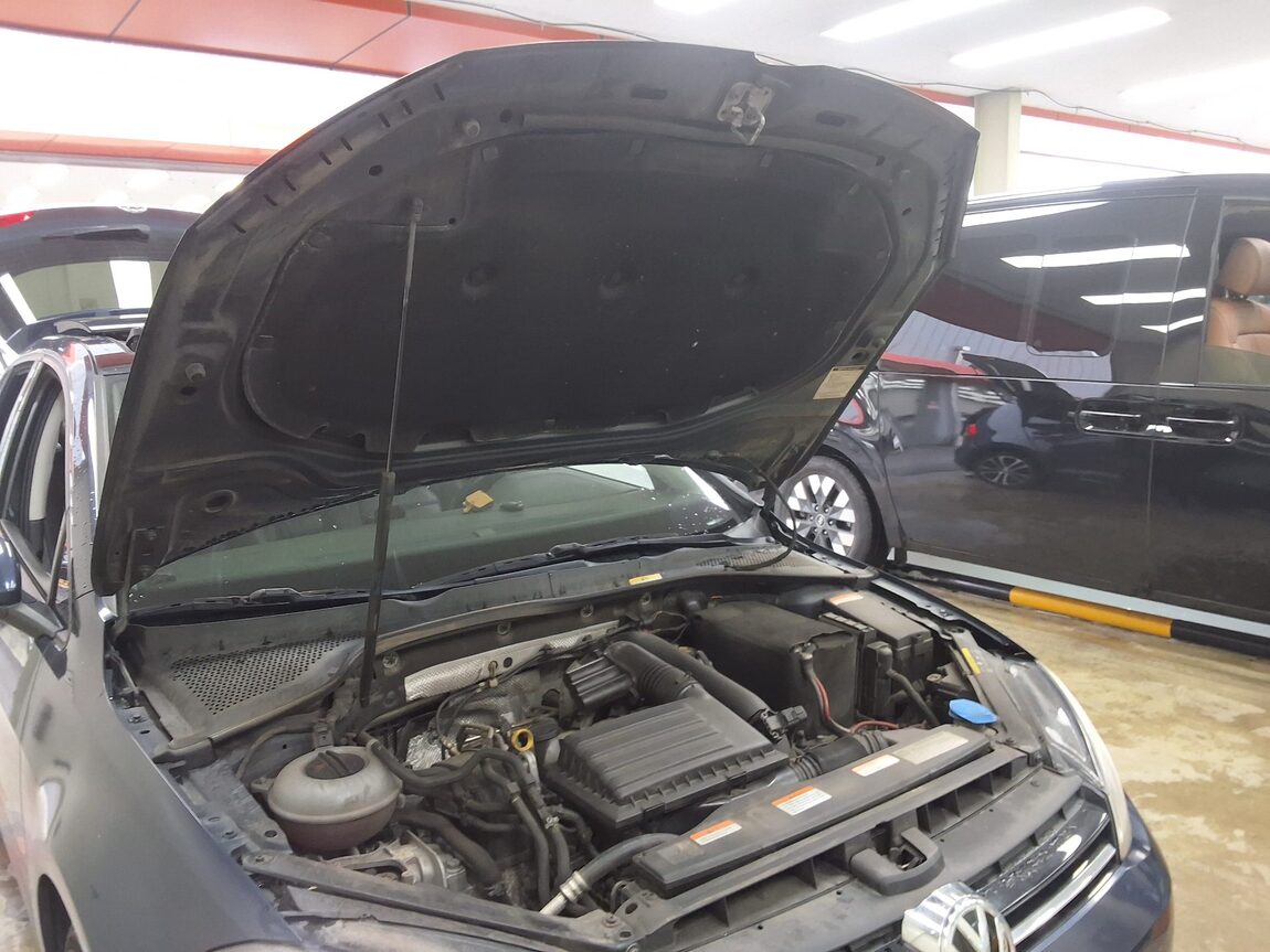 VOLKSWAGEN GOLF (7TH GEN) 1.4 TSI PREMIUM 2015 - zdjęcie 18