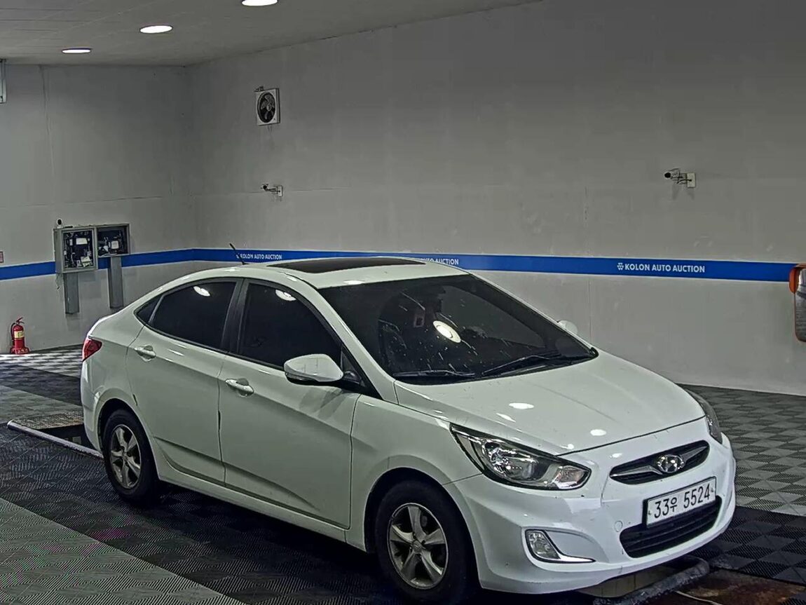 HYUNDAI NEW ACCENT 1.6 VGT MODERN 2014 - zdjęcie 3