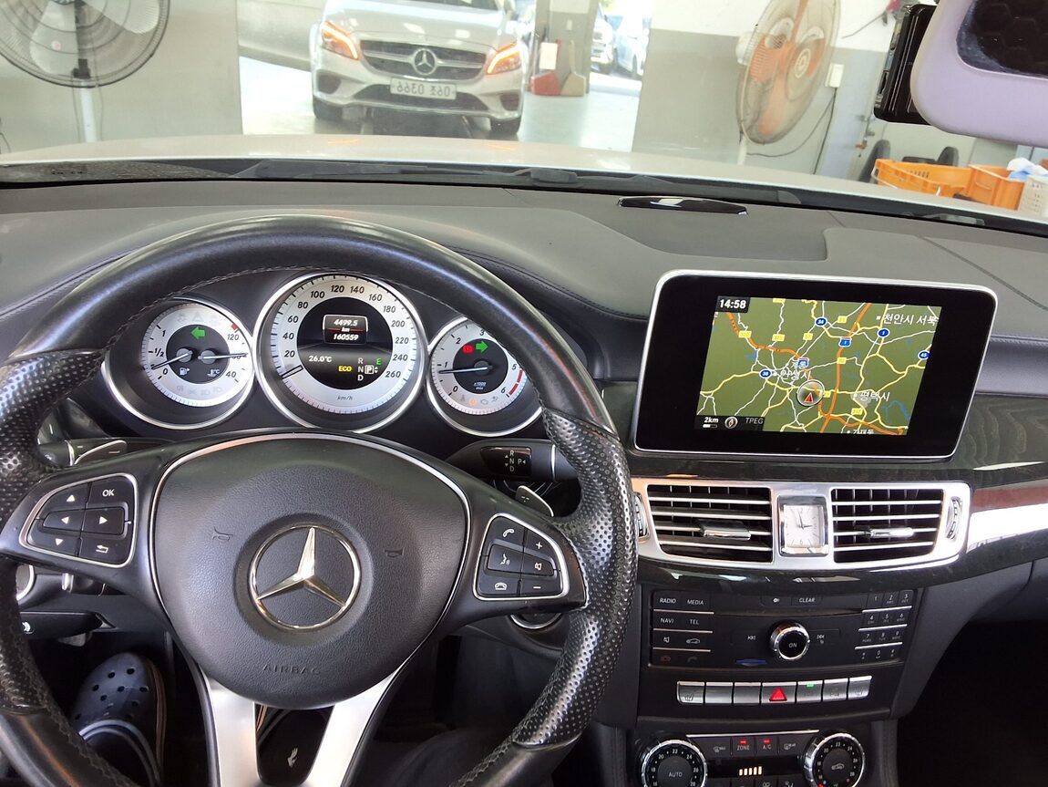 MERCEDES-BENZ CLS-CLASS (2ND GEN) CLS250 d 4MATIC 2016 - zdjęcie 17