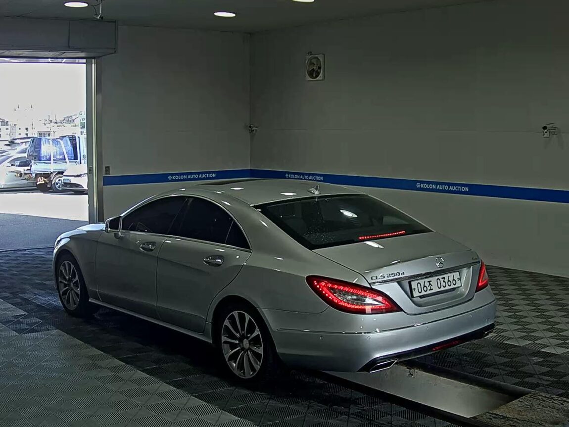 MERCEDES-BENZ CLS-CLASS (2ND GEN) CLS250 d 4MATIC 2016 - zdjęcie 6
