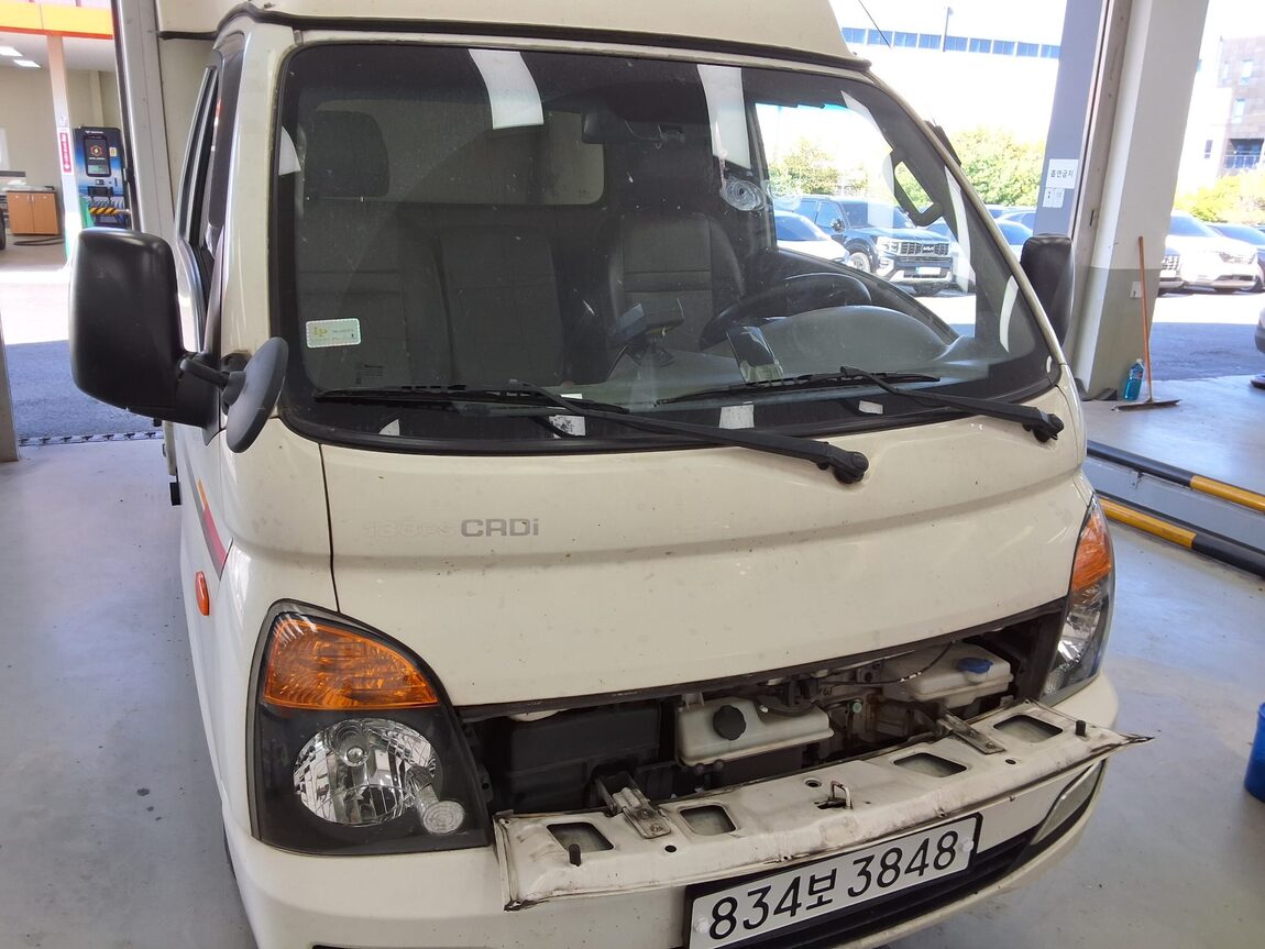 HYUNDAI PORTER II HIGH-ROOF FREEZER BOX TRUCK SUPER CAB TWIN COMPRESSOR 2016 - zdjęcie 17