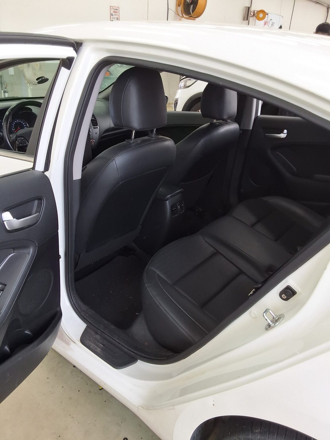 KIA THE NEW K3 1.6 GDI PRESTIGE 2016 - zdjęcie 12