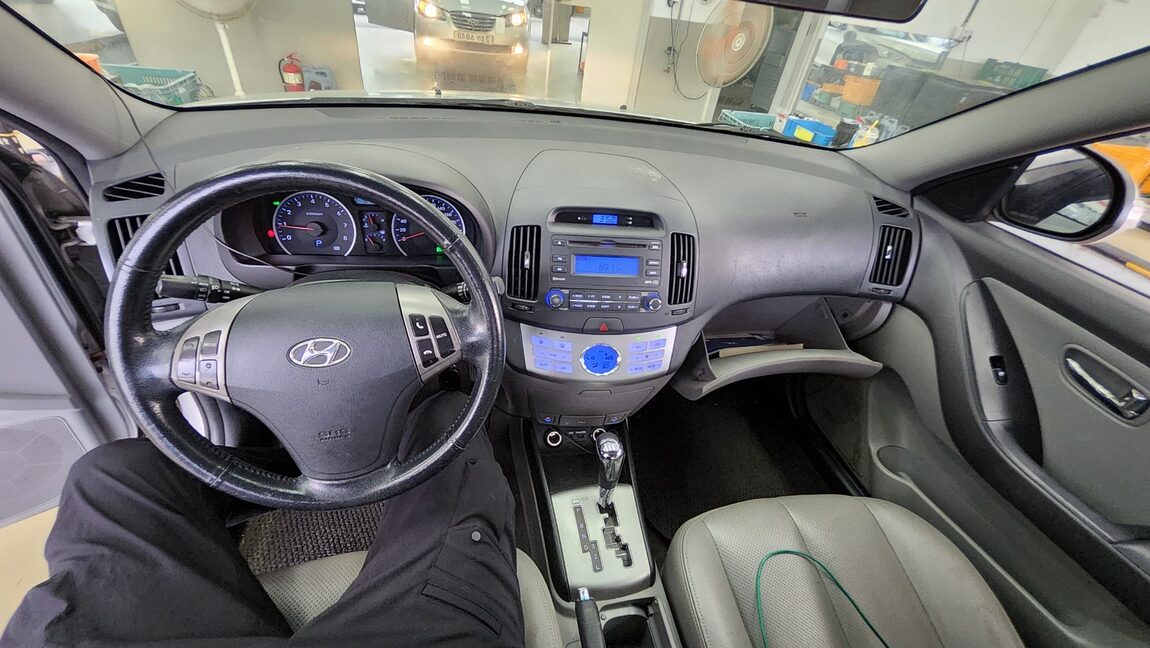 HYUNDAI AVANTE HD 1.6 VVT S16 LUXURY 2010 - zdjęcie 11