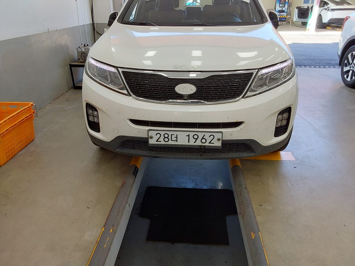 KIA NEW SORENTO R R2.2 4WD NOBLESSE 2014 - zdjęcie 27