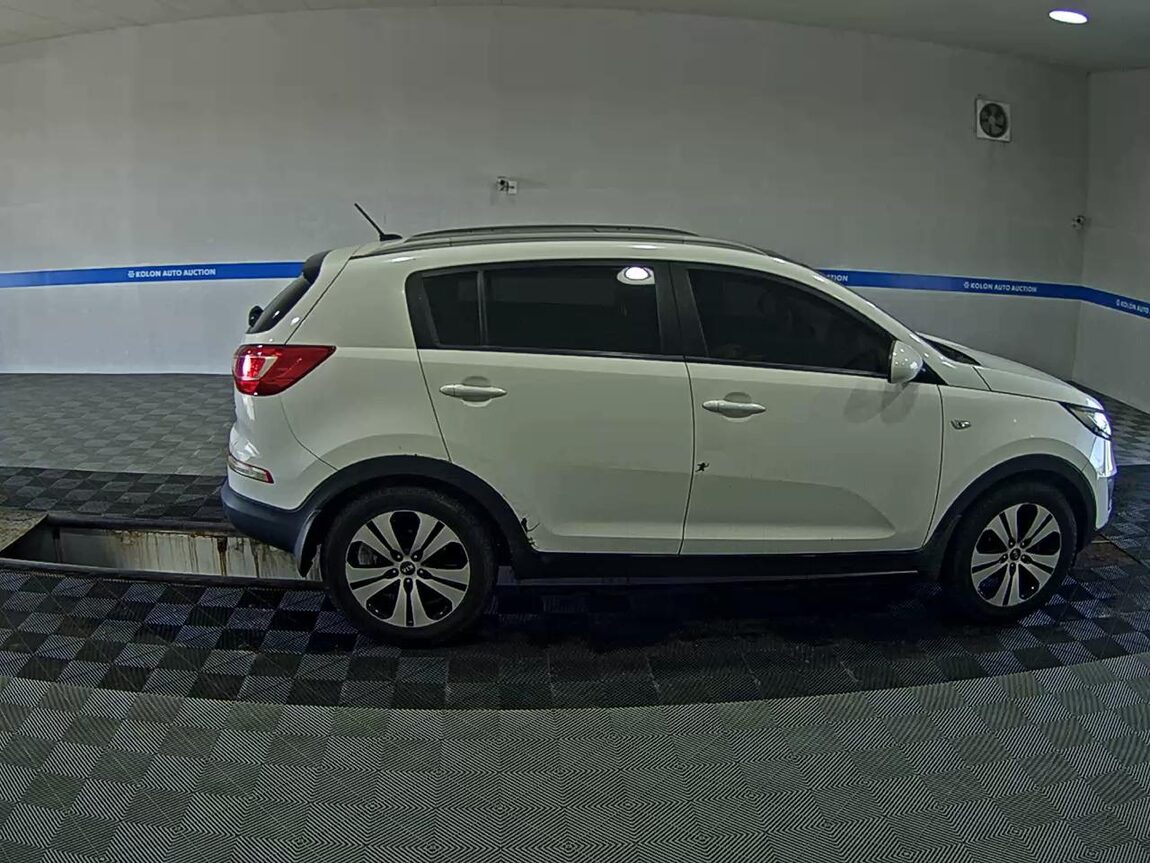KIA SPORTAGE R DIESEL R2.0 2WD TLX PREMIUM MODEL 2011 - zdjęcie 4