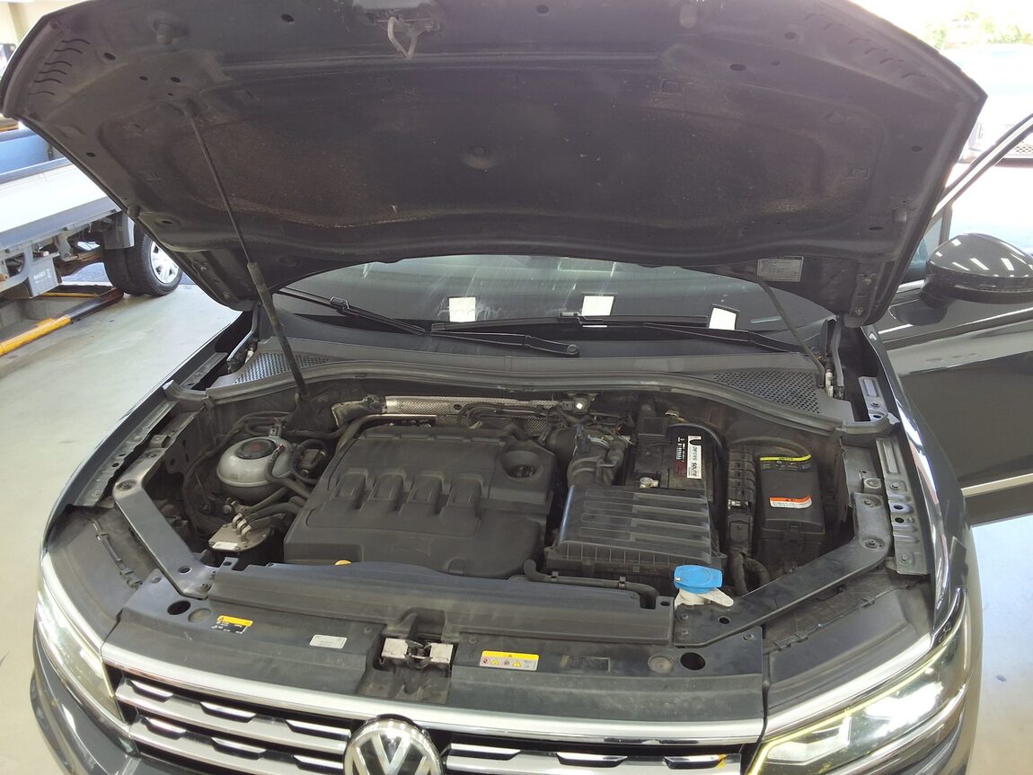VOLKSWAGEN TIGUAN (2ND GEN) 2.0 TDI PRESTIGE 2020 - zdjęcie 20