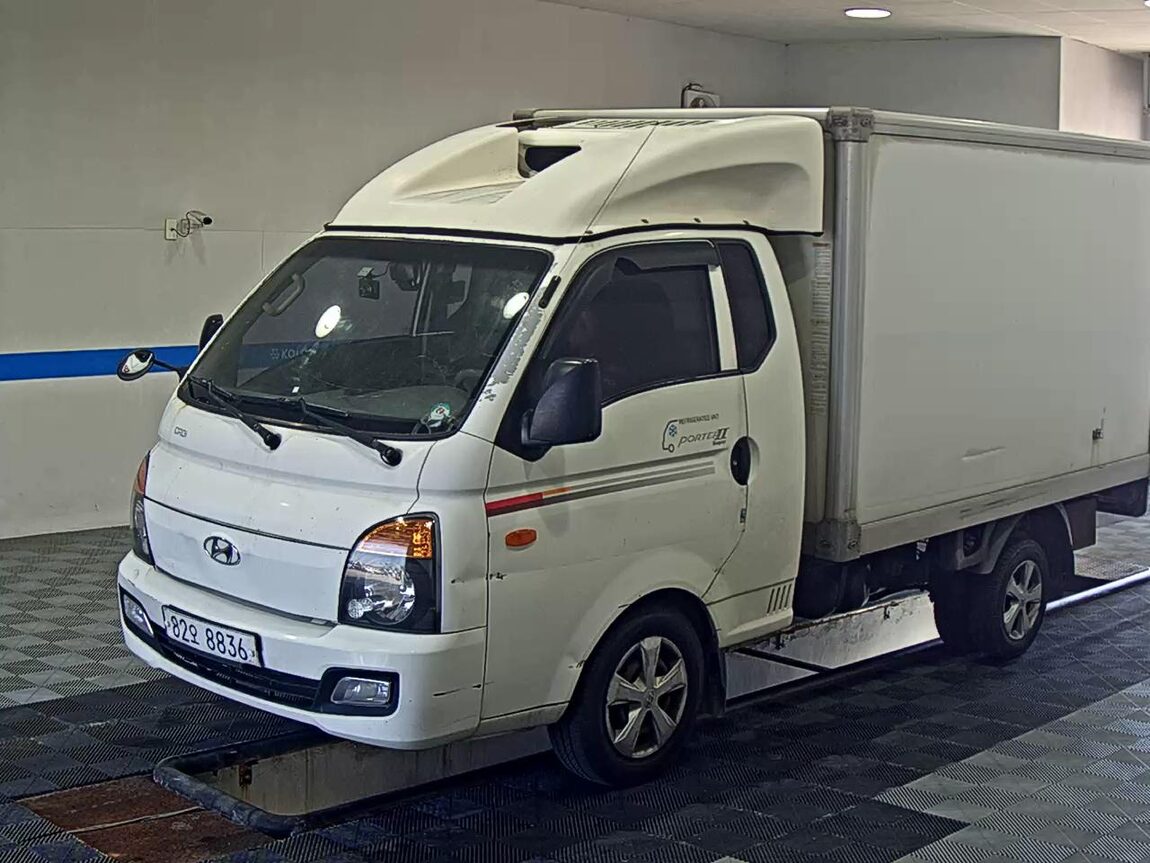 HYUNDAI PORTER II FREEZER BOX TRUCK SUPER CAB TWIN COMPRESSOR 2016 - zdjęcie 2