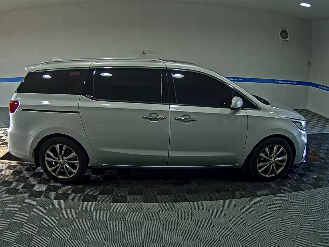 KIA THE NEW CARNIVAL 9-SEATER DIESEL PRESTIGE 2019 - zdjęcie 4