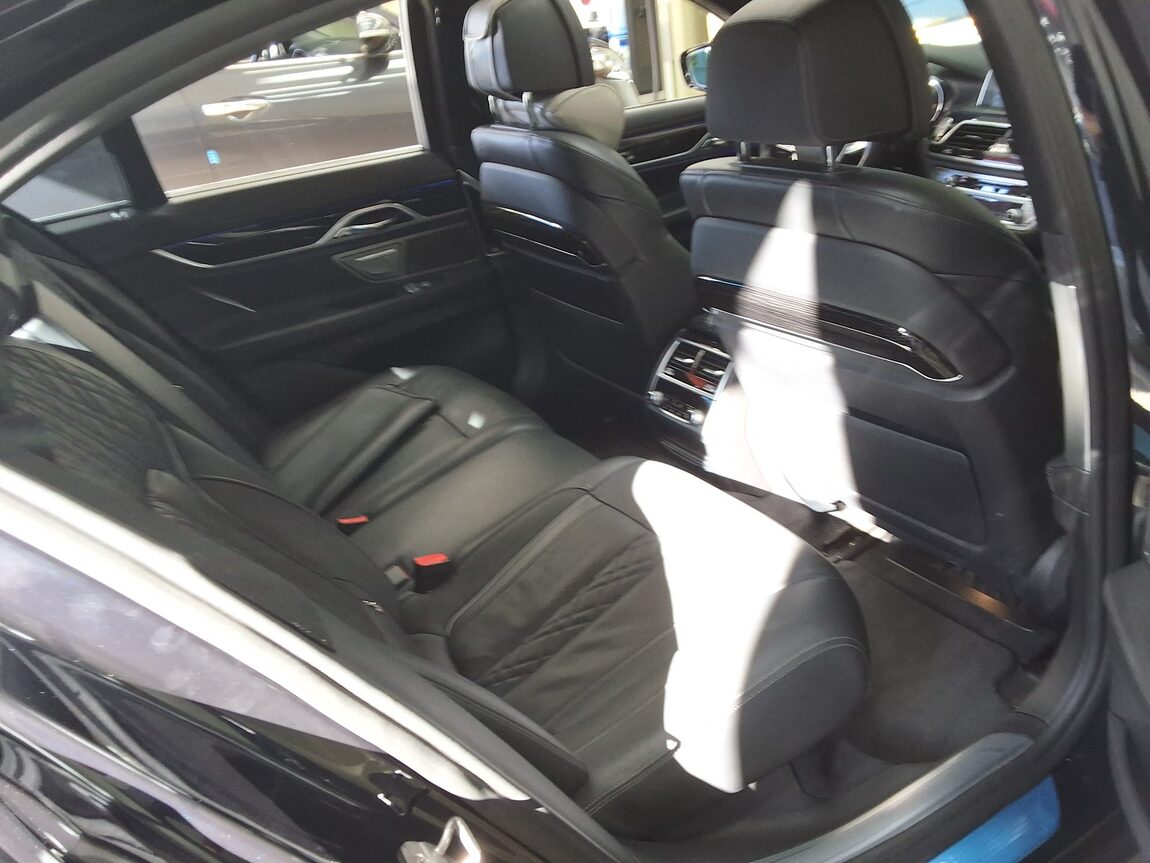 BMW 7 SERIES (6TH GEN) 730d xDRIVE M SPORT PACK 2018 - zdjęcie 14