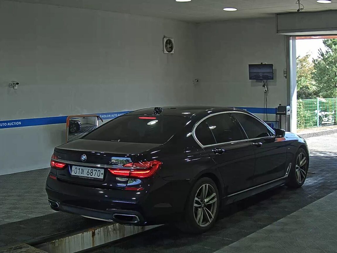 BMW 7 SERIES (6TH GEN) 730d xDRIVE M SPORT PACK 2018 - zdjęcie 5