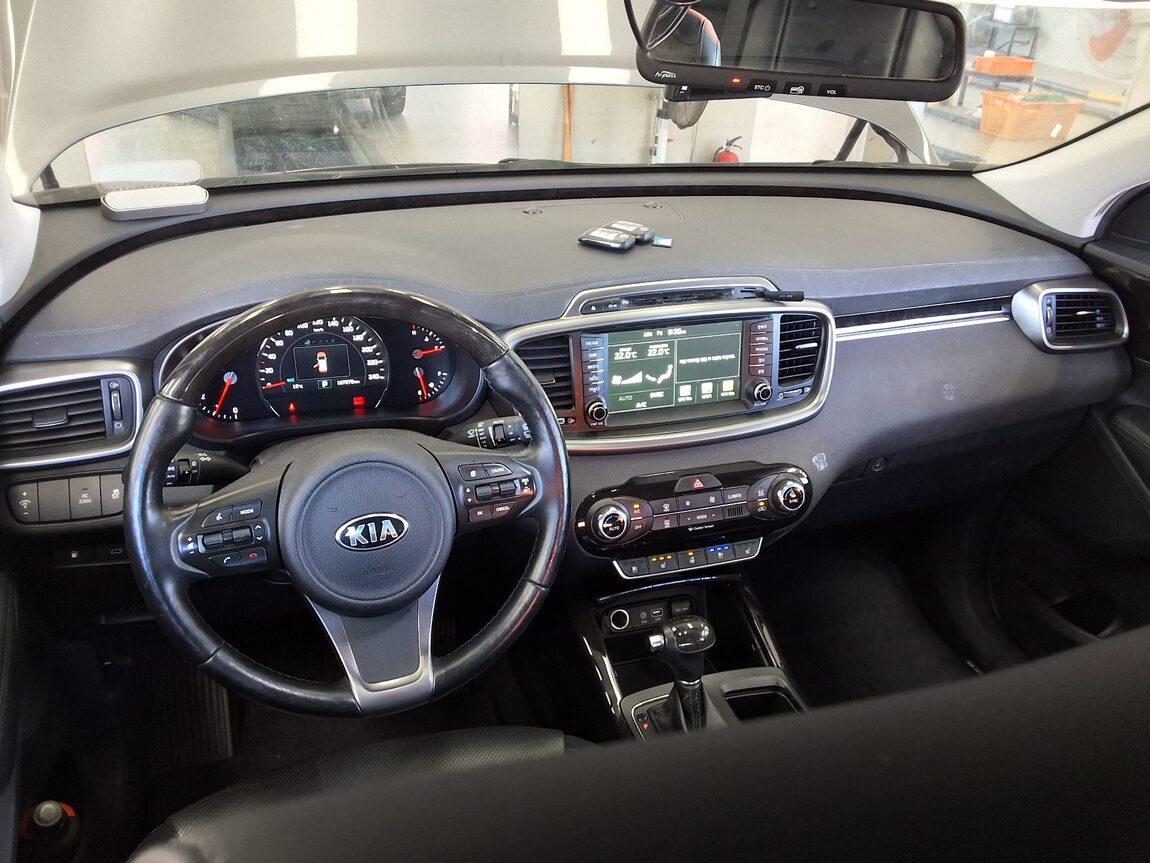 KIA ALL NEW SORENTO R2.0 2WD NOBLESSE SPECIAL 2015 - zdjęcie 11