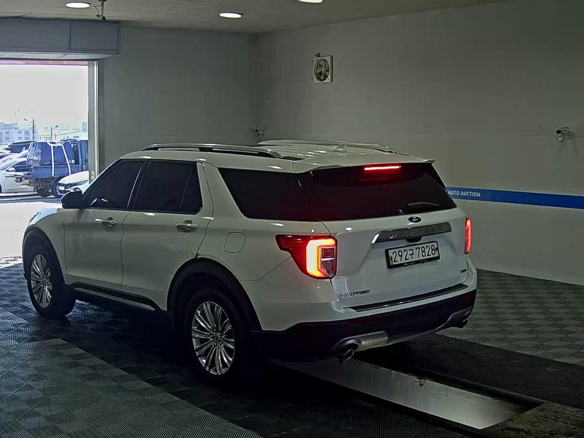 FORD EXPLORER (6TH GEN) 2.3 AWD LIMITED 2020 - zdjęcie 6
