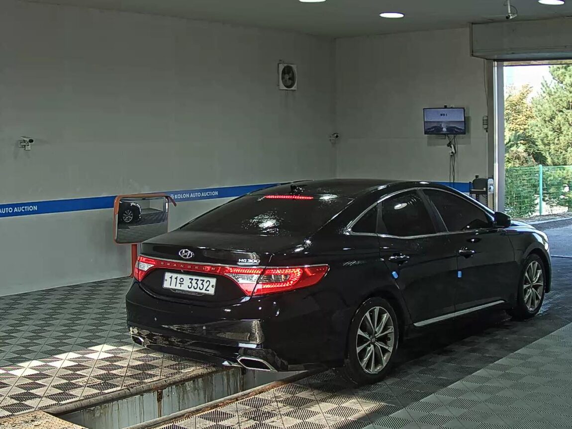 HYUNDAI GRANDEUR HG HG 300 PREMIUM 2016 - zdjęcie 5