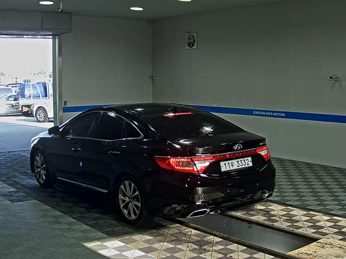 HYUNDAI GRANDEUR HG HG 300 PREMIUM 2016 - zdjęcie 6