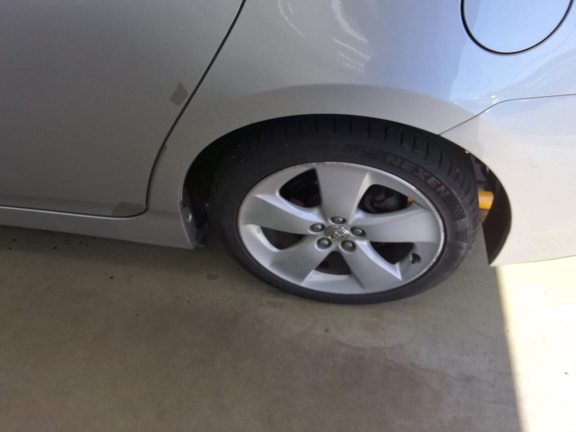 TOYOTA PRIUS (3RD GEN) 1.8 2011 - zdjęcie 20