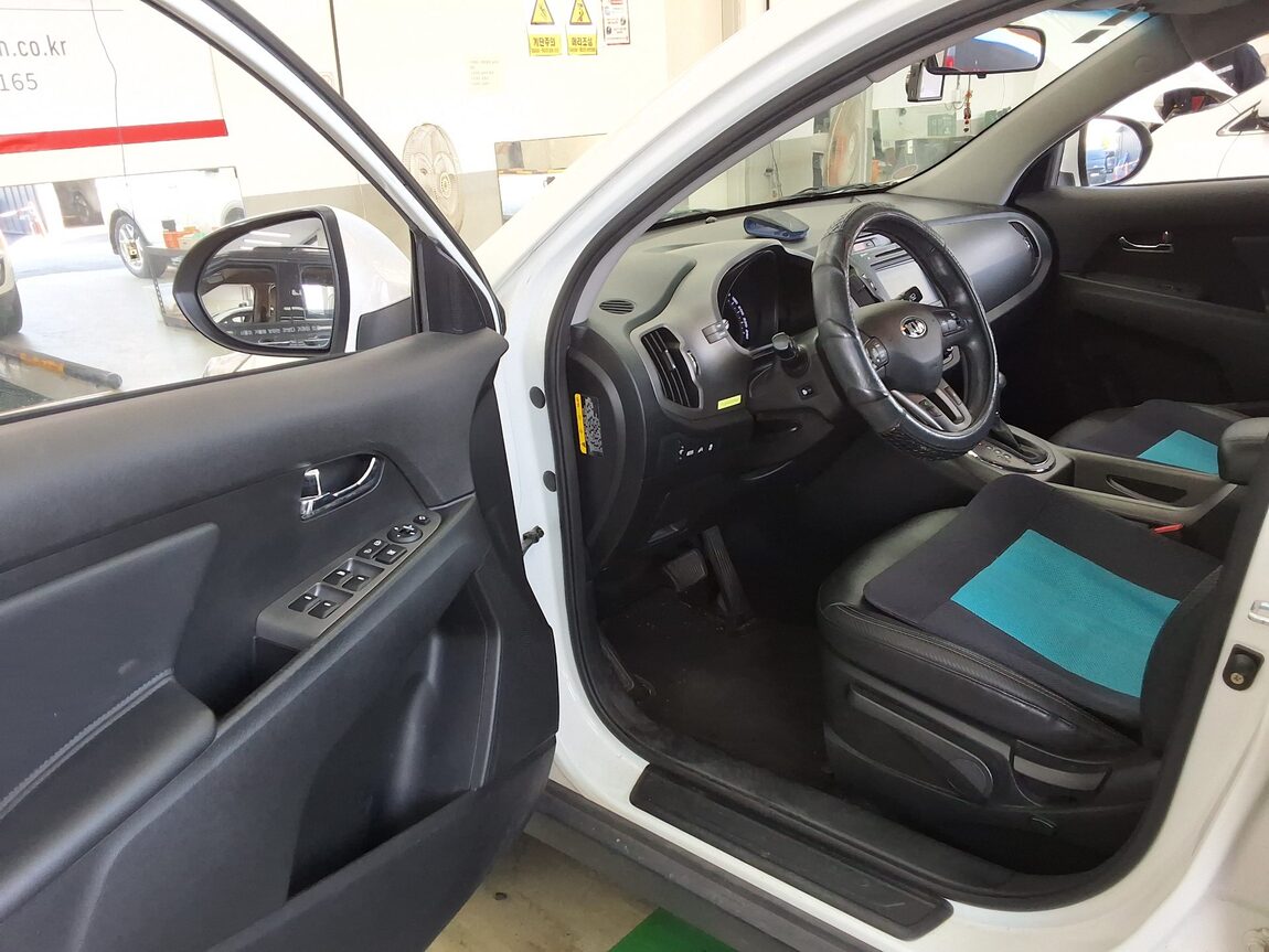 KIA THE NEW SPORTAGE R DIESEL R2.0 2WD TRENDY 2014 - zdjęcie 10