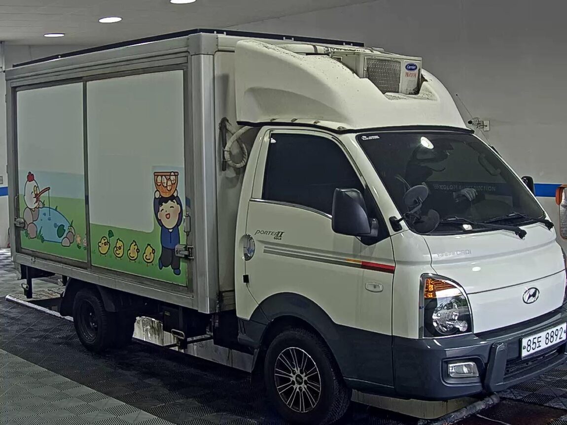 HYUNDAI PORTER II CRDi STANDARD CAB EXTRA LONG WHEELBASE GOLD 2016 - zdjęcie 3