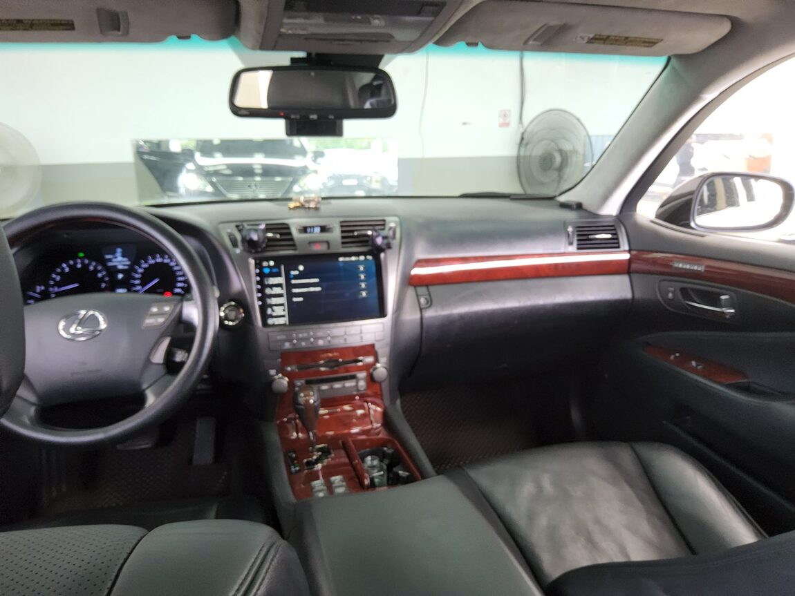 LEXUS LS (4TH GEN) 460 AWD 2009 - zdjęcie 11