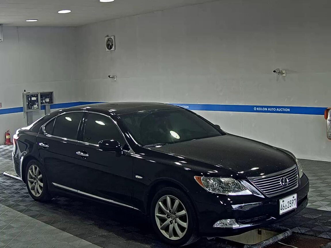 LEXUS LS (4TH GEN) 460 AWD 2009 - zdjęcie 3
