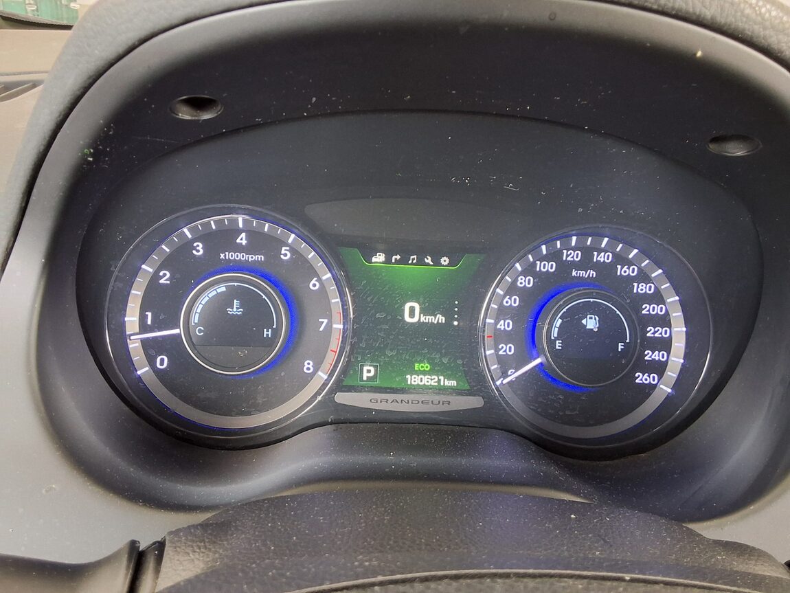 HYUNDAI GRANDEUR HG HG 300 PREMIUM 2015 - zdjęcie 9