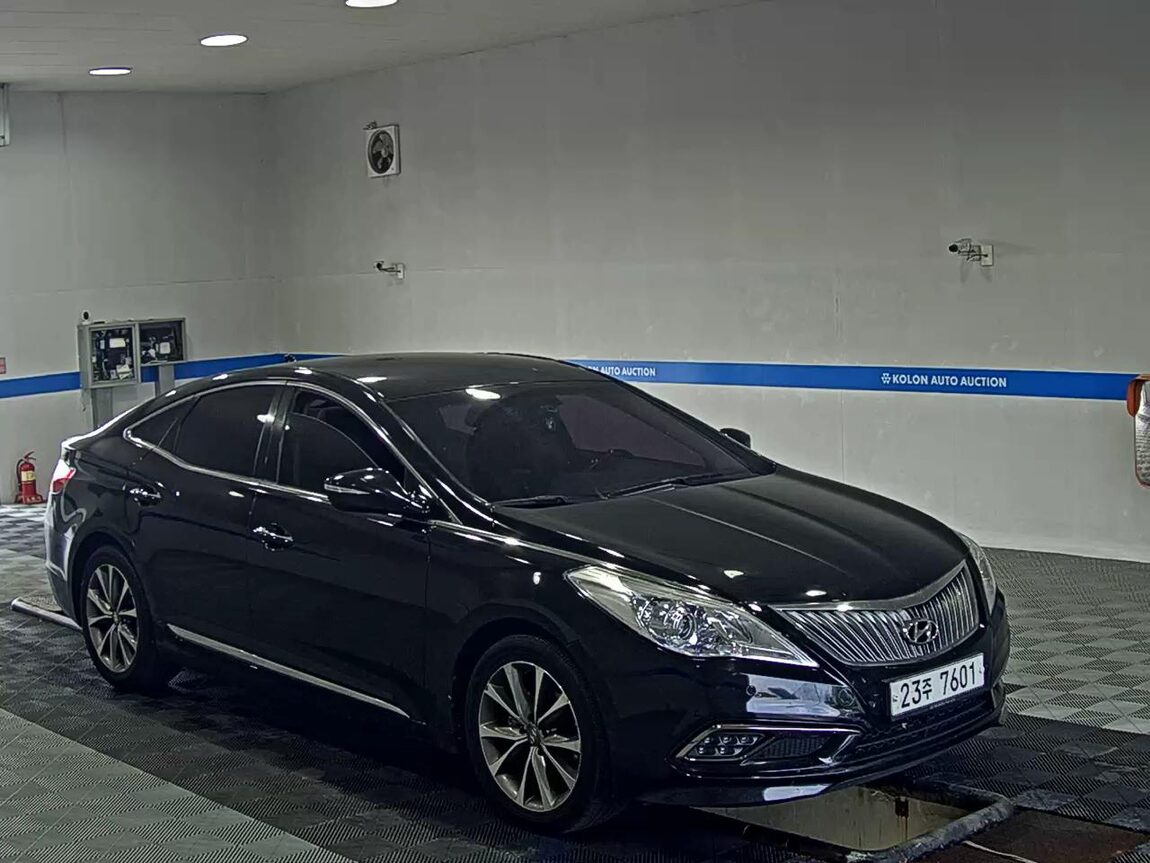 HYUNDAI GRANDEUR HG HG 300 PREMIUM 2015 - zdjęcie 3