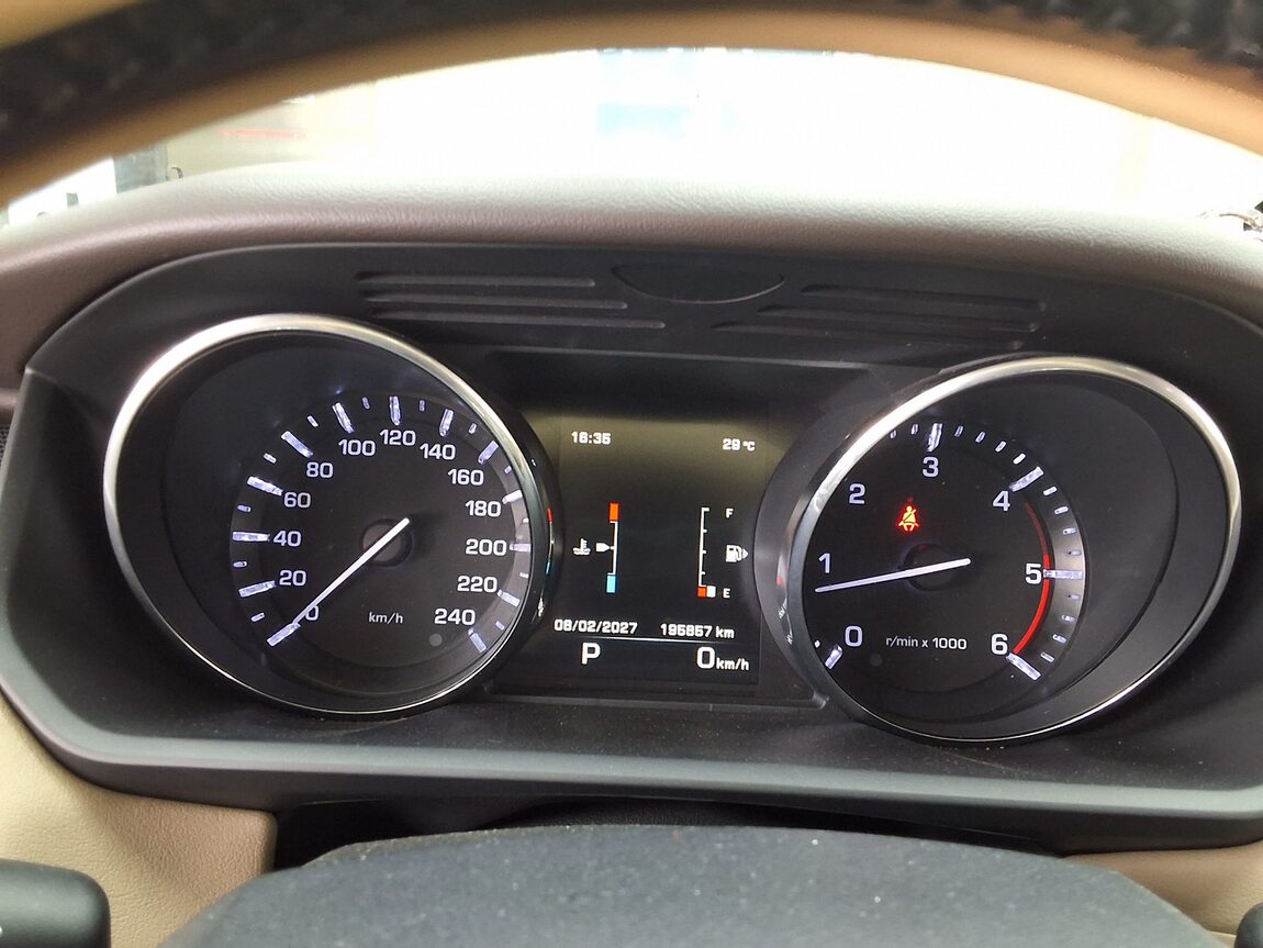 LAND ROVER RANGE ROVER SPORT (2ND GEN) 3.0 SDV6 HSE 2015 - zdjęcie 10