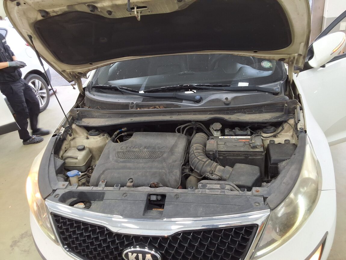 KIA SPORTAGE R DIESEL R2.0 2WD TLX LUXURY MODEL 2012 - zdjęcie 19