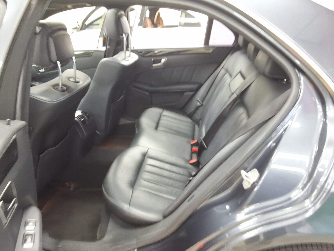 MERCEDES-BENZ E-CLASS (4TH GEN) E250 CDI 4MATIC 2014 - zdjęcie 13