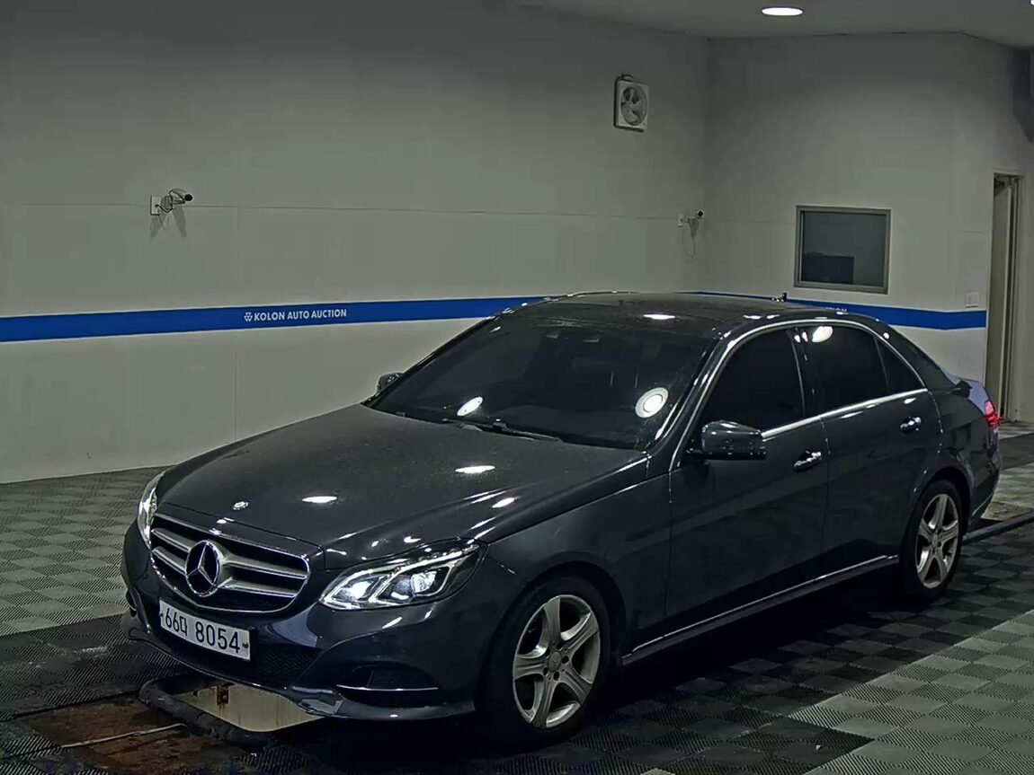 MERCEDES-BENZ E-CLASS (4TH GEN) E250 CDI 4MATIC 2014 - zdjęcie 2