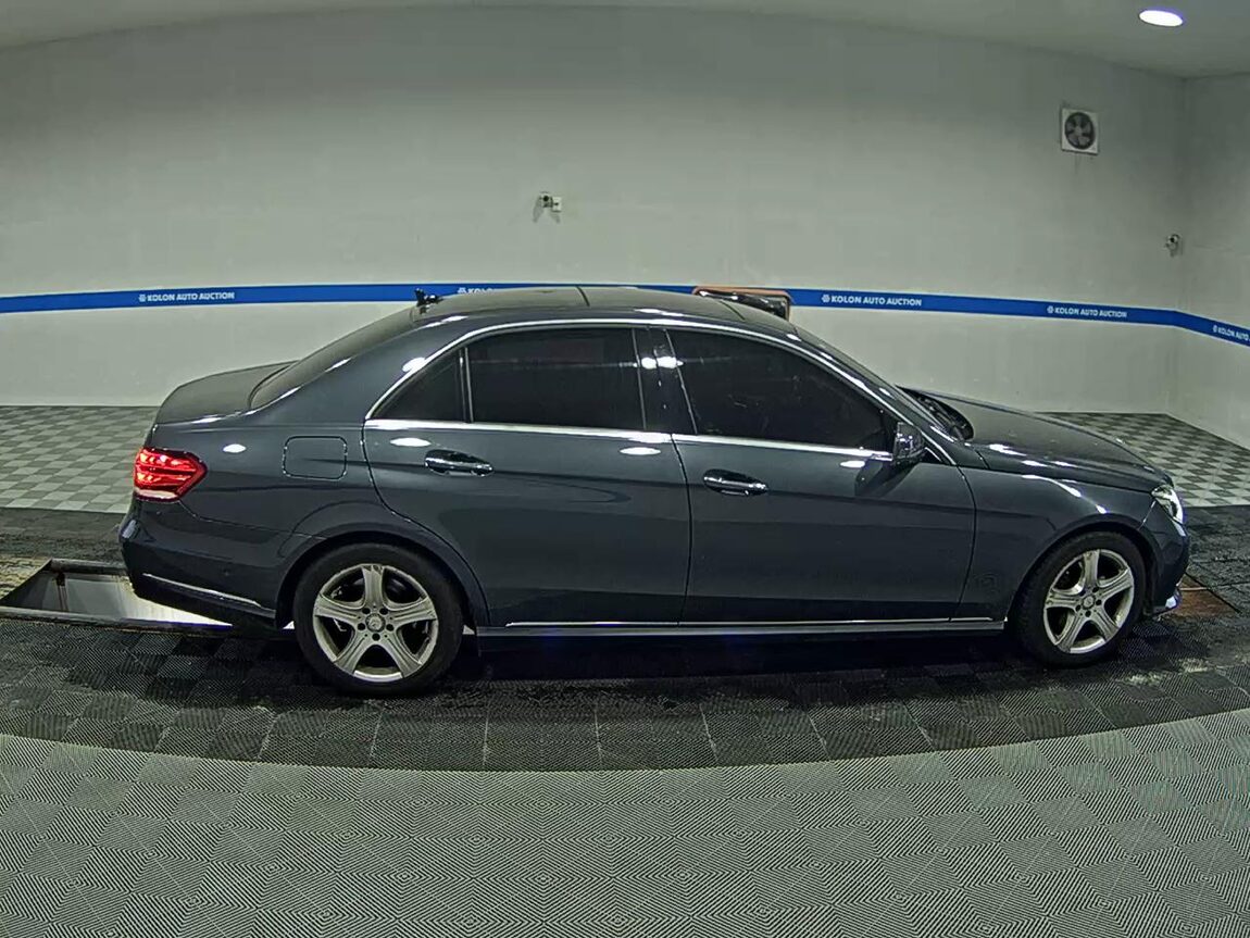 MERCEDES-BENZ E-CLASS (4TH GEN) E250 CDI 4MATIC 2014 - zdjęcie 4