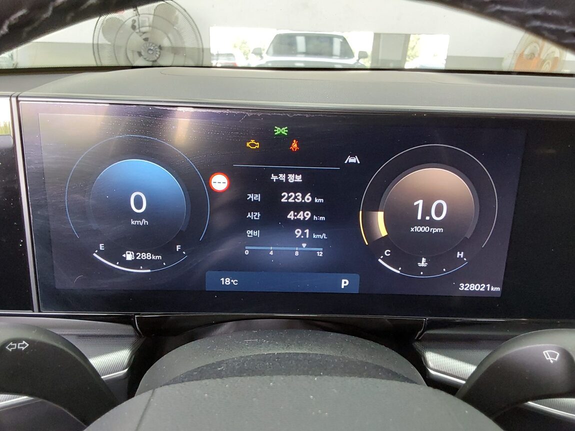 HYUNDAI THE ALL NEW GRANDEUR LPi 3.5 COMMERCIAL PREMIUM MODEL 2024 - zdjęcie 9