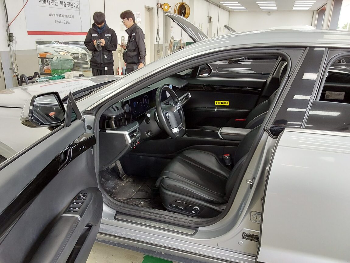 HYUNDAI THE ALL NEW GRANDEUR LPi 3.5 COMMERCIAL PREMIUM MODEL 2024 - zdjęcie 10