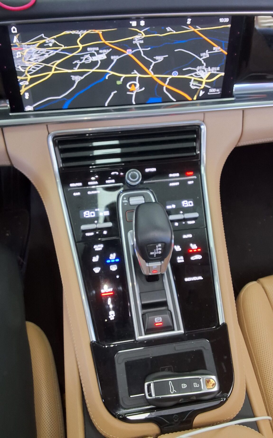 PORSCHE PANAMERA (2ND GEN) 3.0 4 2020 - zdjęcie 18