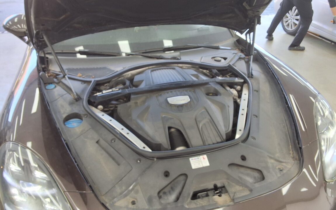 PORSCHE PANAMERA (2ND GEN) 3.0 4 2020 - zdjęcie 23