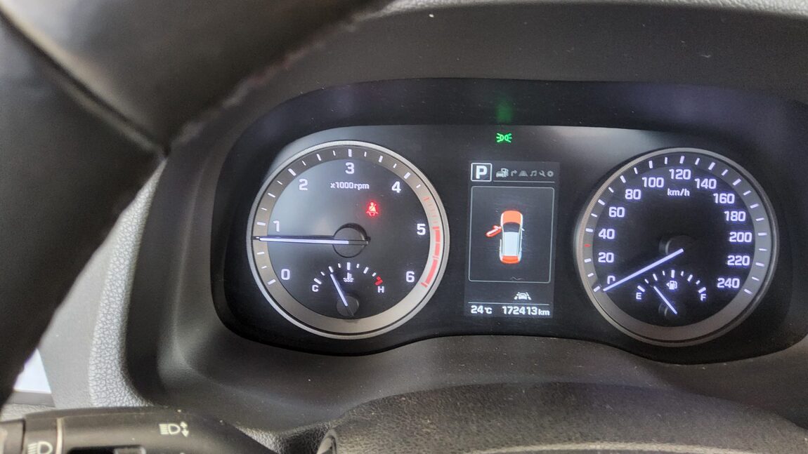 HYUNDAI ALL NEW TUCSON DIESEL 1.7 2WD PREMIUM 2017 - zdjęcie 9