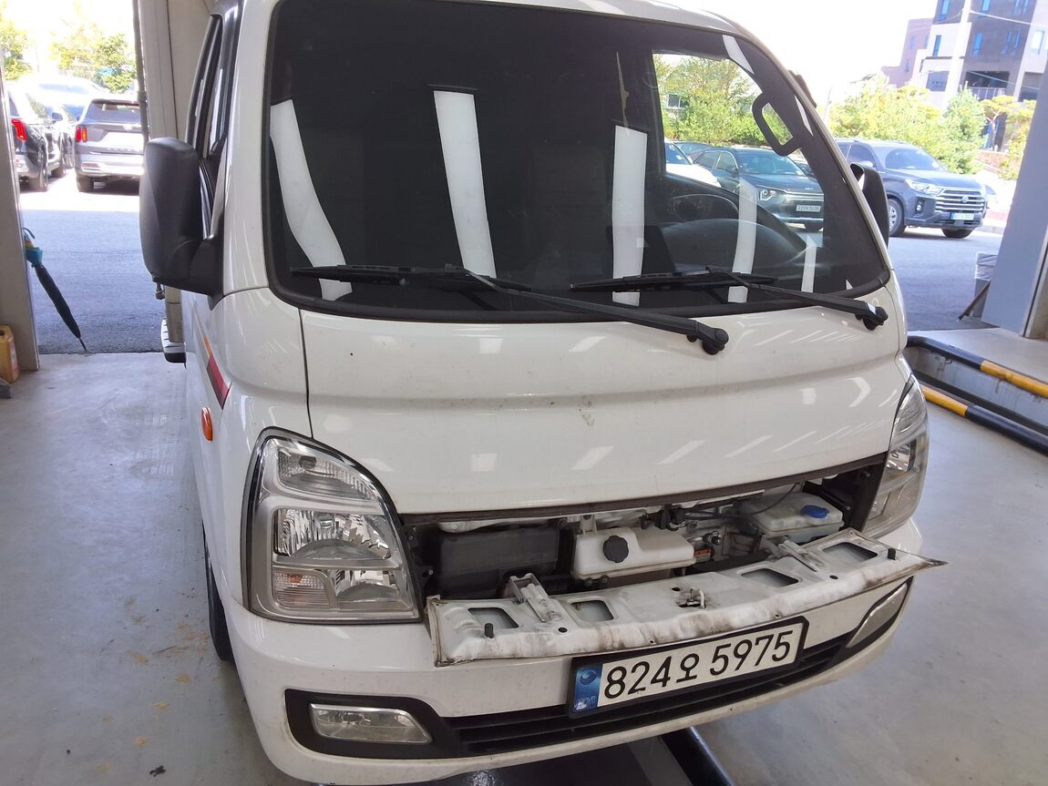 HYUNDAI PORTER II FREEZER BOX TRUCK SUPER CAB ULTRA LOW TEMPERATURE 2023 - zdjęcie 17