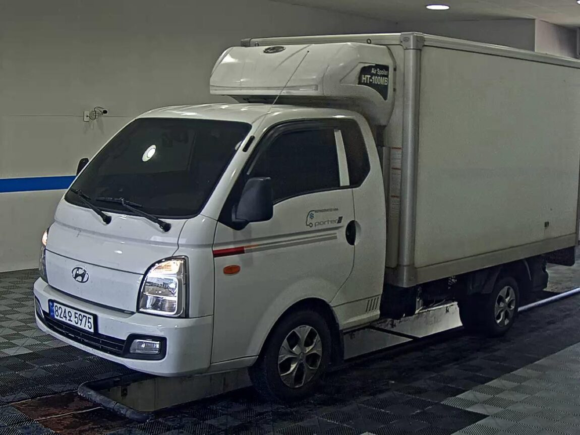 HYUNDAI PORTER II FREEZER BOX TRUCK SUPER CAB ULTRA LOW TEMPERATURE 2023 - zdjęcie 2