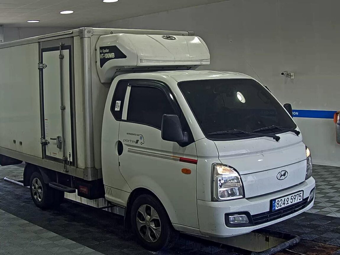 HYUNDAI PORTER II FREEZER BOX TRUCK SUPER CAB ULTRA LOW TEMPERATURE 2023 - zdjęcie 3