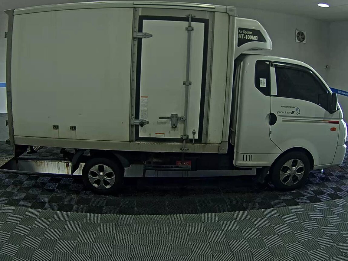 HYUNDAI PORTER II FREEZER BOX TRUCK SUPER CAB ULTRA LOW TEMPERATURE 2023 - zdjęcie 4