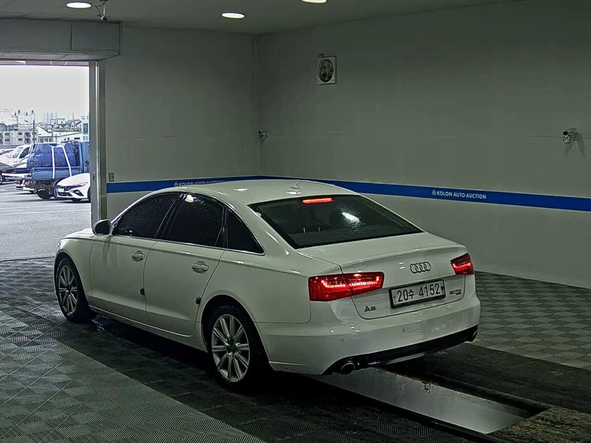 AUDI A6 (4TH GEN) 3.0 TDI QUATTRO LED PACK 2014 - zdjęcie 6
