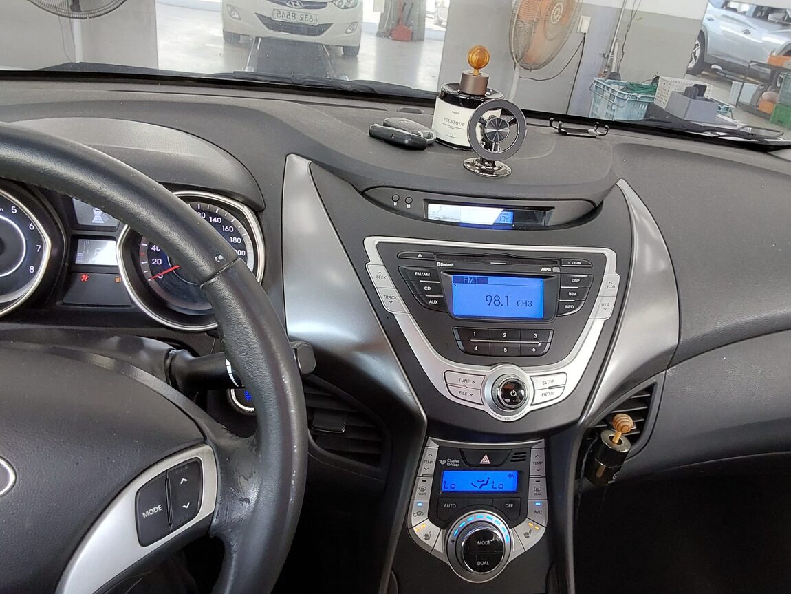 HYUNDAI AVANTE MD M16 GDi BLUE SAVER 2012 - zdjęcie 17