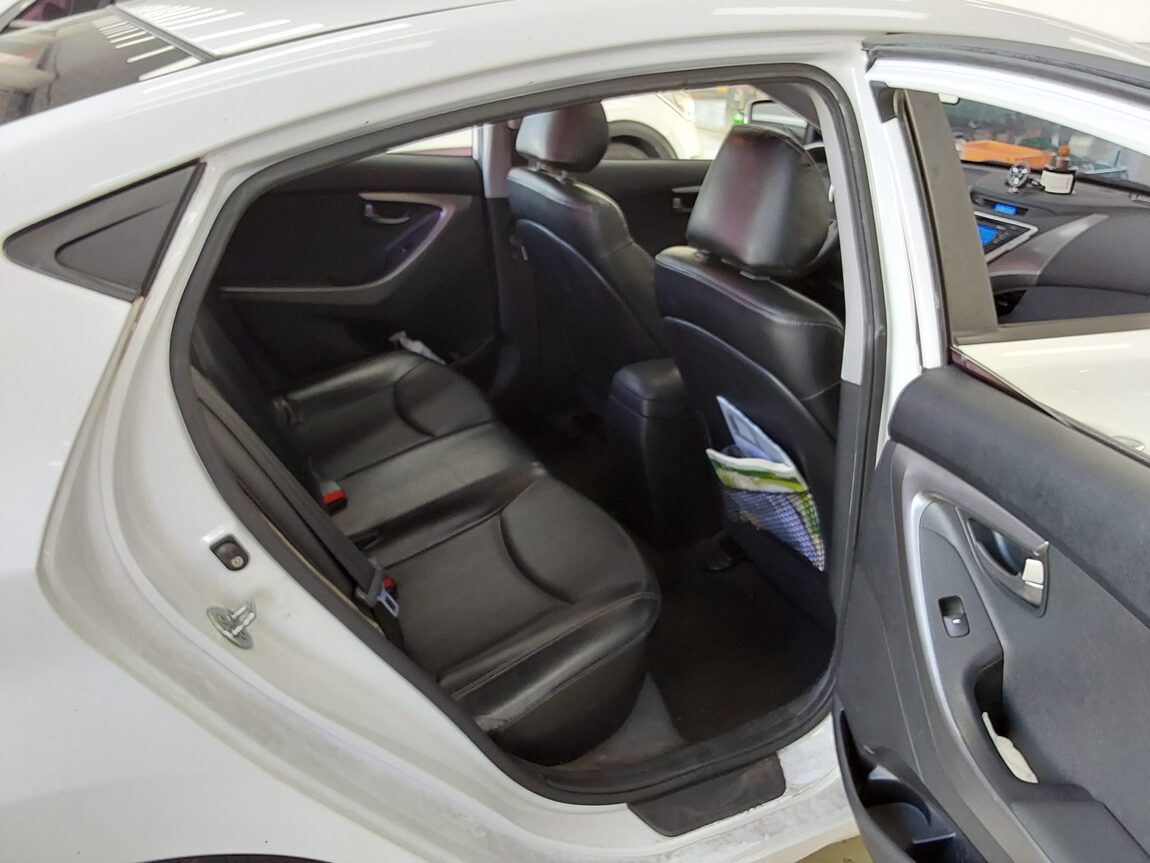 HYUNDAI AVANTE MD M16 GDi BLUE SAVER 2012 - zdjęcie 13