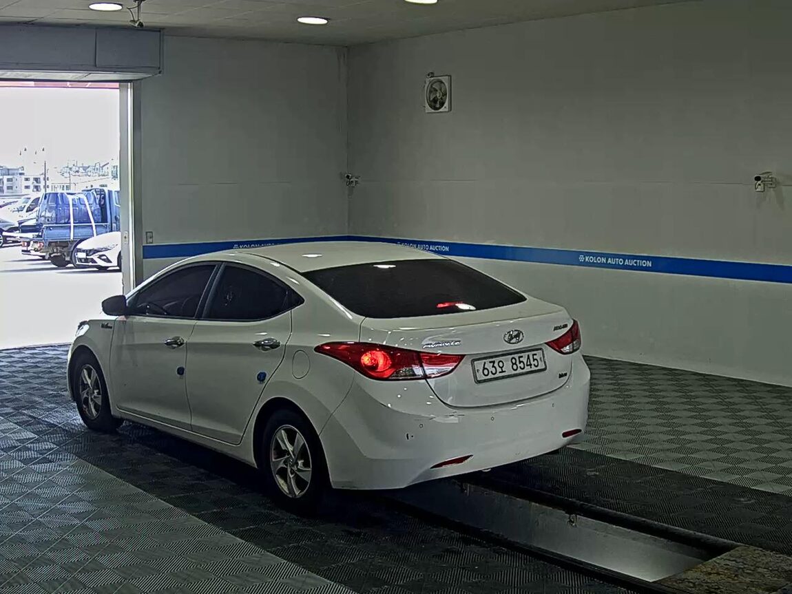HYUNDAI AVANTE MD M16 GDi BLUE SAVER 2012 - zdjęcie 6
