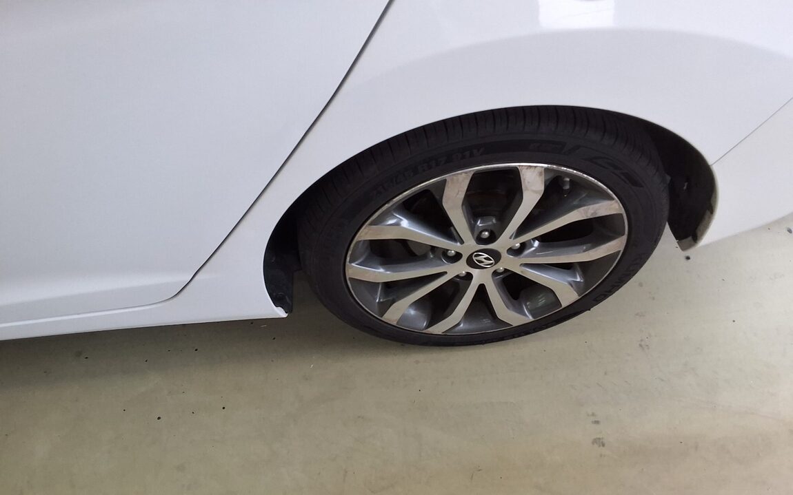 HYUNDAI AVANTE MD M16 GDi MODERN 2014 - zdjęcie 24