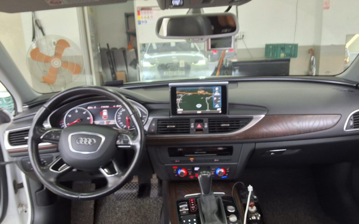 AUDI A6 (4TH GEN) 35 TDI PREMIUM 2016 - zdjęcie 11